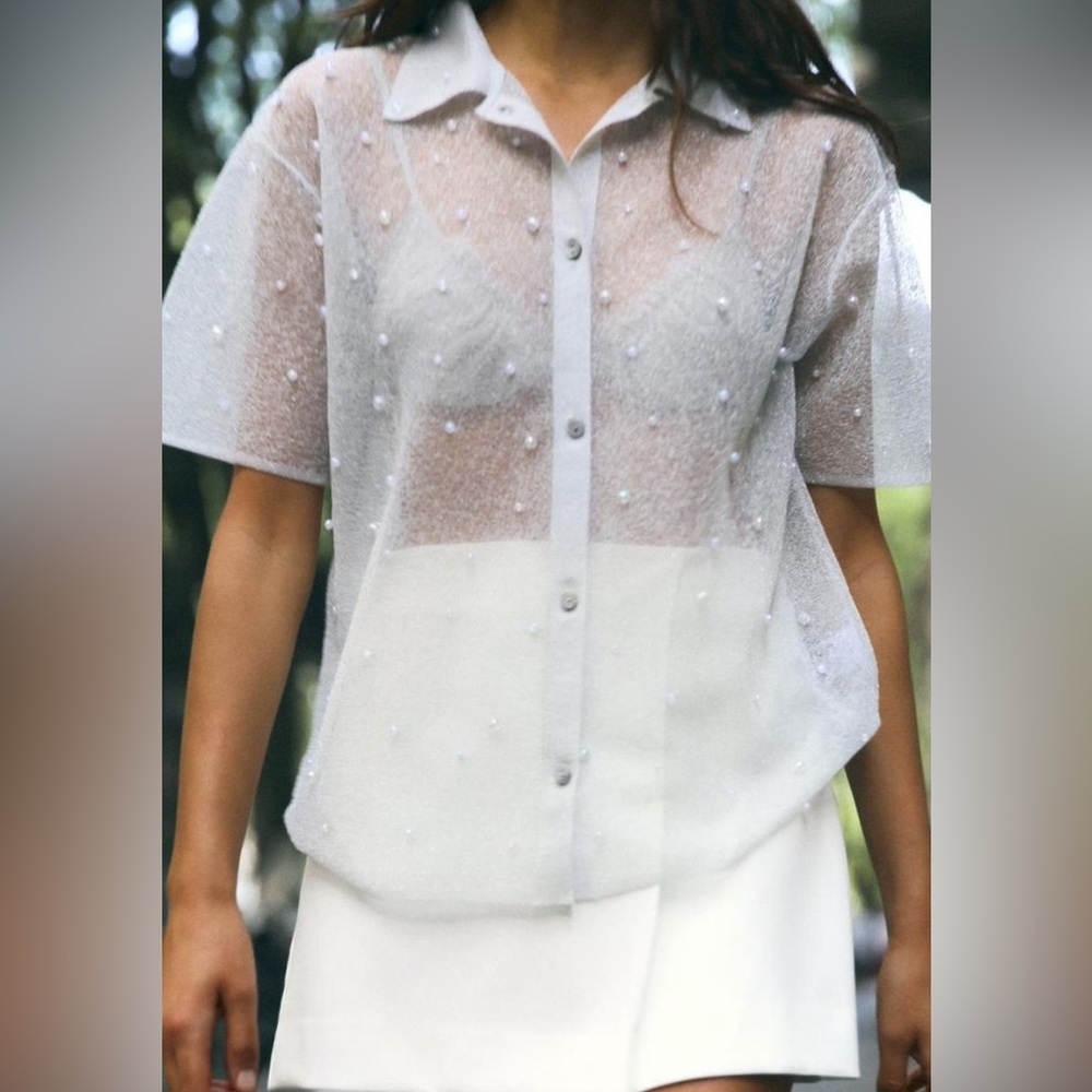 New! Semi sheer knit shirt with pearls. Zara. Size S-M.